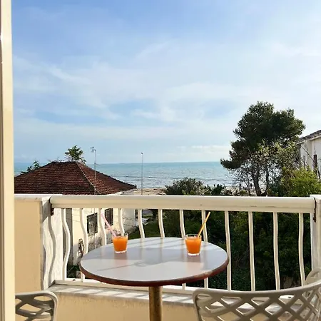 Sea View And Next To Promenade, Studio,1,1 And 2,1 Lägenhet Durrës